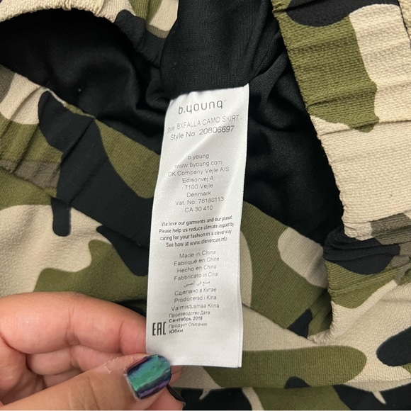 ASOS Black Green & Khaki Camo Midi Asymmetrical Tiered Ruffle Warp Skirt Sz L - Picture 10 of 14